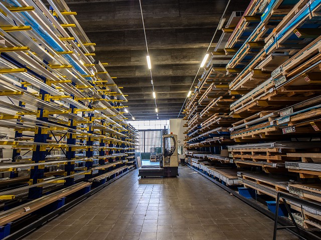 Vendita Alluminio,  Acciaio Inox e Leghe Leggere a Genova | Lastre Tubi Profilati Alluminio